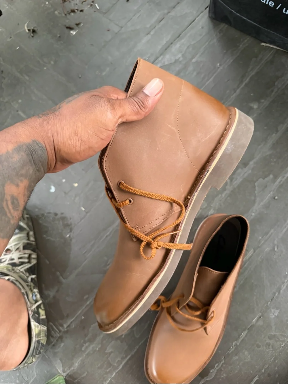 Clarks Men's Tan Leather Chukka Boots
